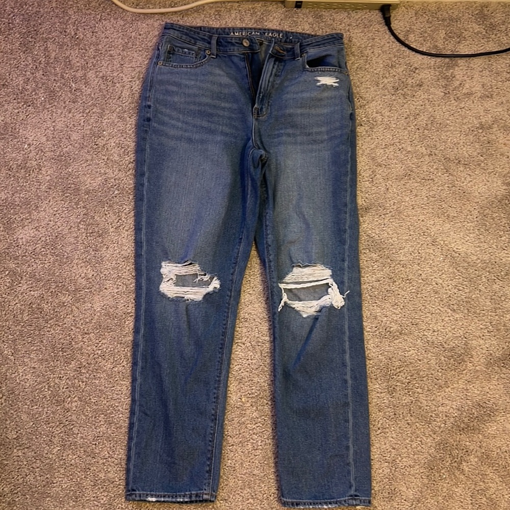 American eagle mom jeans